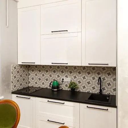 центр львова вул личаківська 5 площа ринок 2 кімнати ізольовані Appartamento *