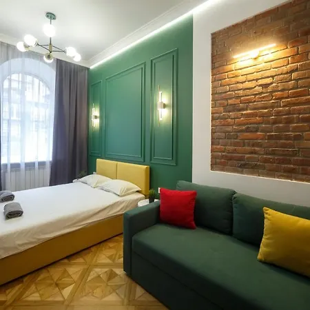 центр львова вул личаківська 5 площа ринок 2 кімнати ізольовані Appartamento