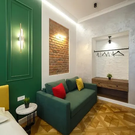 центр львова вул личаківська 5 площа ринок 2 кімнати ізольовані Appartamento