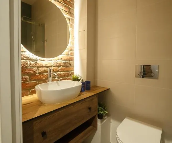 центр львова вул личаківська 5 площа ринок 2 кімнати ізольовані Apartamento