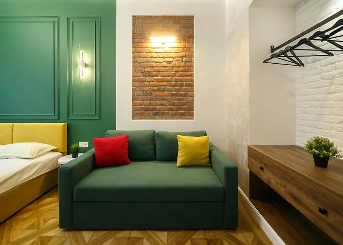 центр львова вул личаківська 5 площа ринок 2 кімнати ізольовані Apartamento