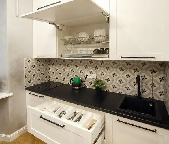 центр львова вул личаківська 5 площа ринок 2 кімнати ізольовані Apartamento *