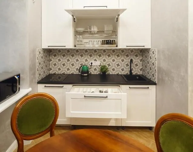 Apartamento центр львова вул личаківська 5 площа ринок 2 кімнати ізольовані