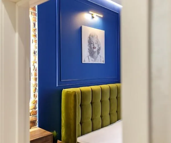 центр львова вул личаківська 5 площа ринок 2 кімнати ізольовані Apartamento *