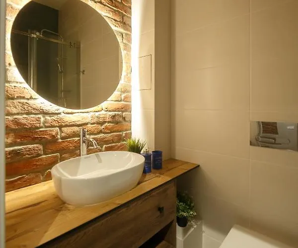 центр львова вул личаківська 5 площа ринок 2 кімнати ізольовані Leópolis