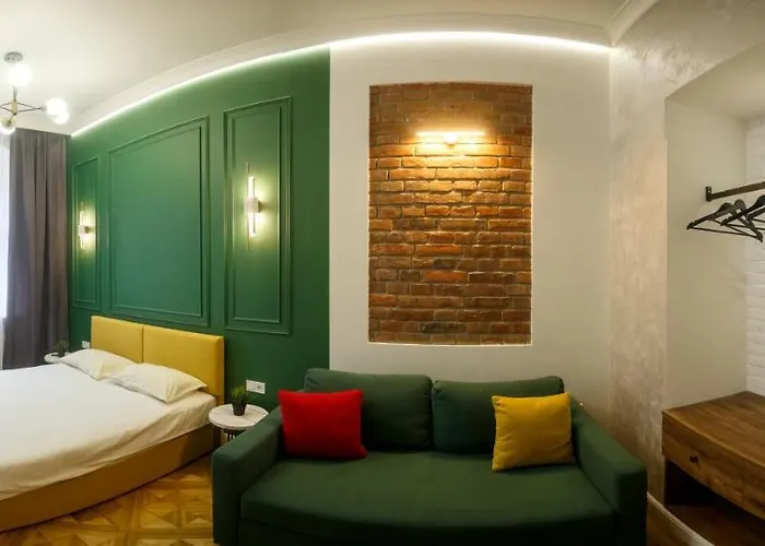 центр львова вул личаківська 5 площа ринок 2 кімнати ізольовані Apartamento *