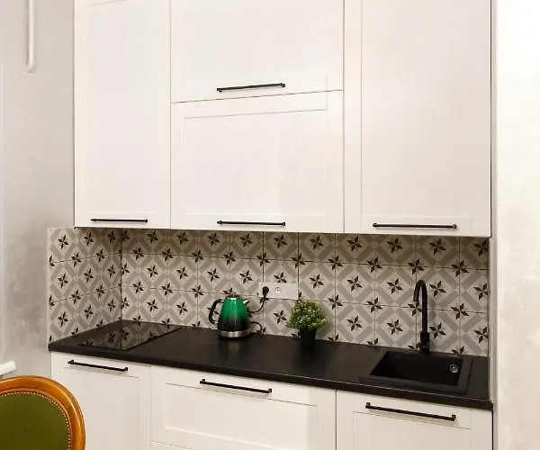 центр львова вул личаківська 5 площа ринок 2 кімнати ізольовані Apartamento *