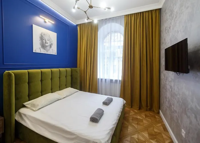 центр львова вул личаківська 5 площа ринок 2 кімнати ізольовані * إلفيف