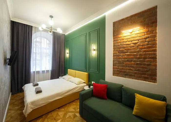 центр львова вул личаківська 5 площа ринок 2 кімнати ізольовані شقة *