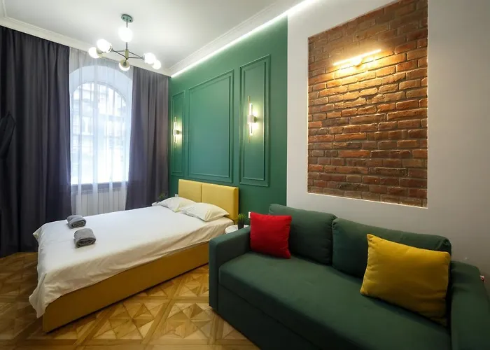 центр львова вул личаківська 5 площа ринок 2 кімнати ізольовані Apartamento